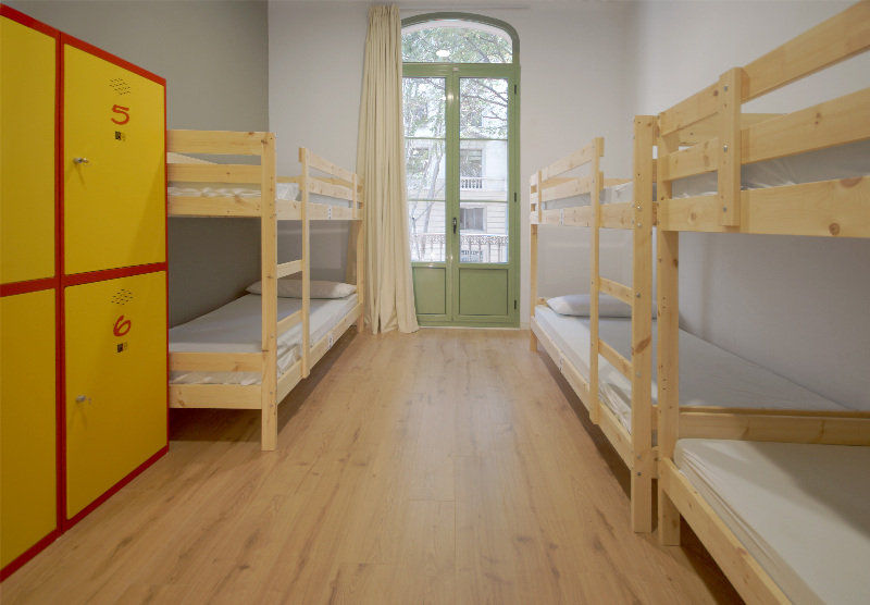 Black Swan Hostel Барселона Екстериор снимка
