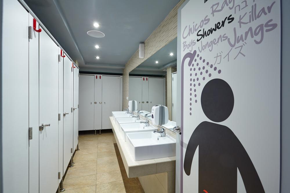 Black Swan Hostel Барселона Екстериор снимка