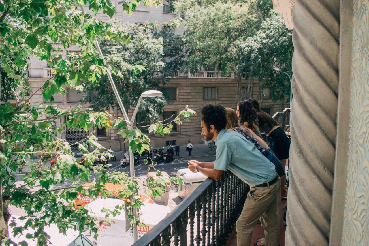 Black Swan Hostel Барселона Екстериор снимка